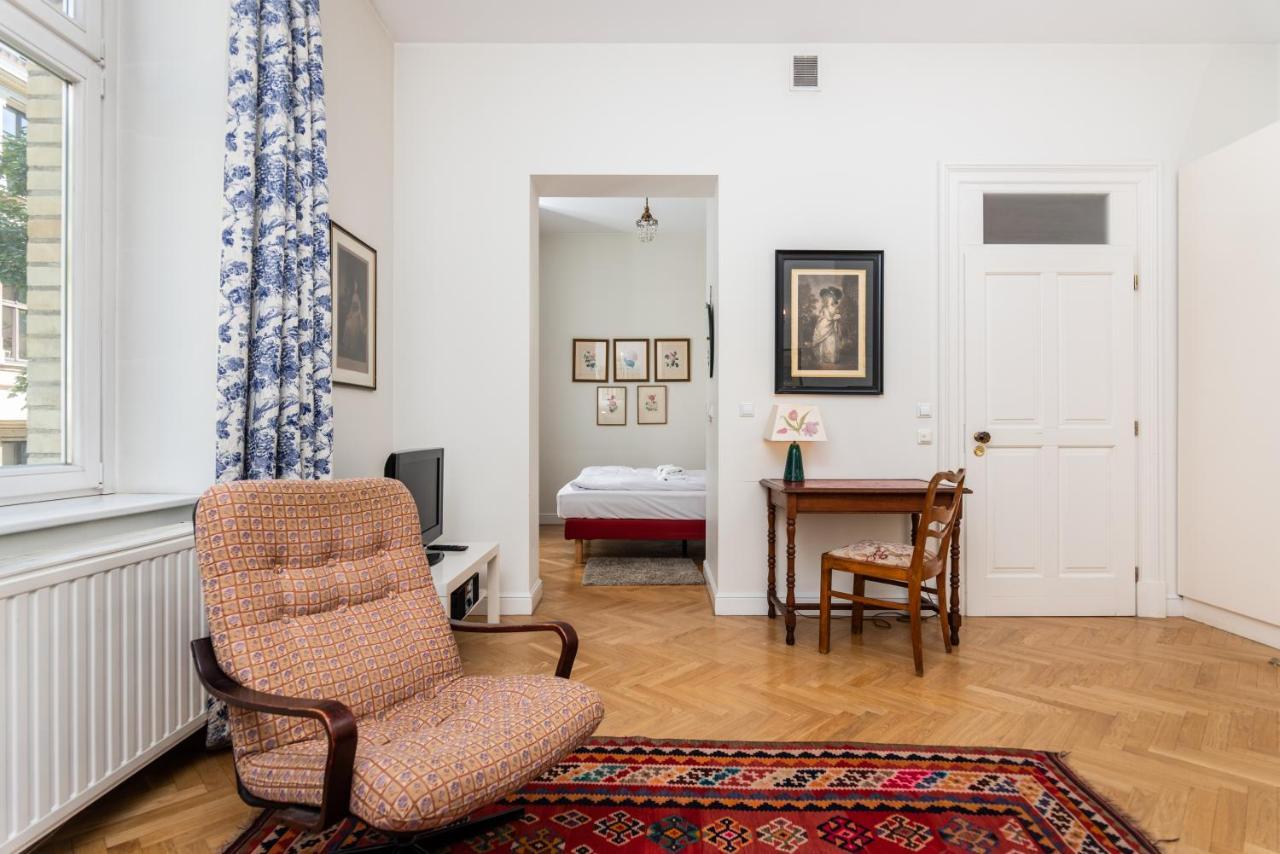 Classy Old Town Suites - By Upstairs Krasków Eksteriør bilde