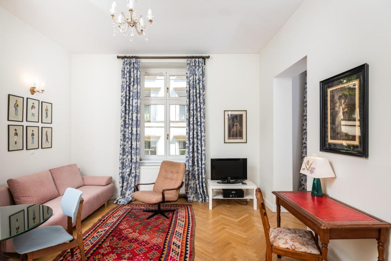 Classy Old Town Suites - By Upstairs Krasków Eksteriør bilde
